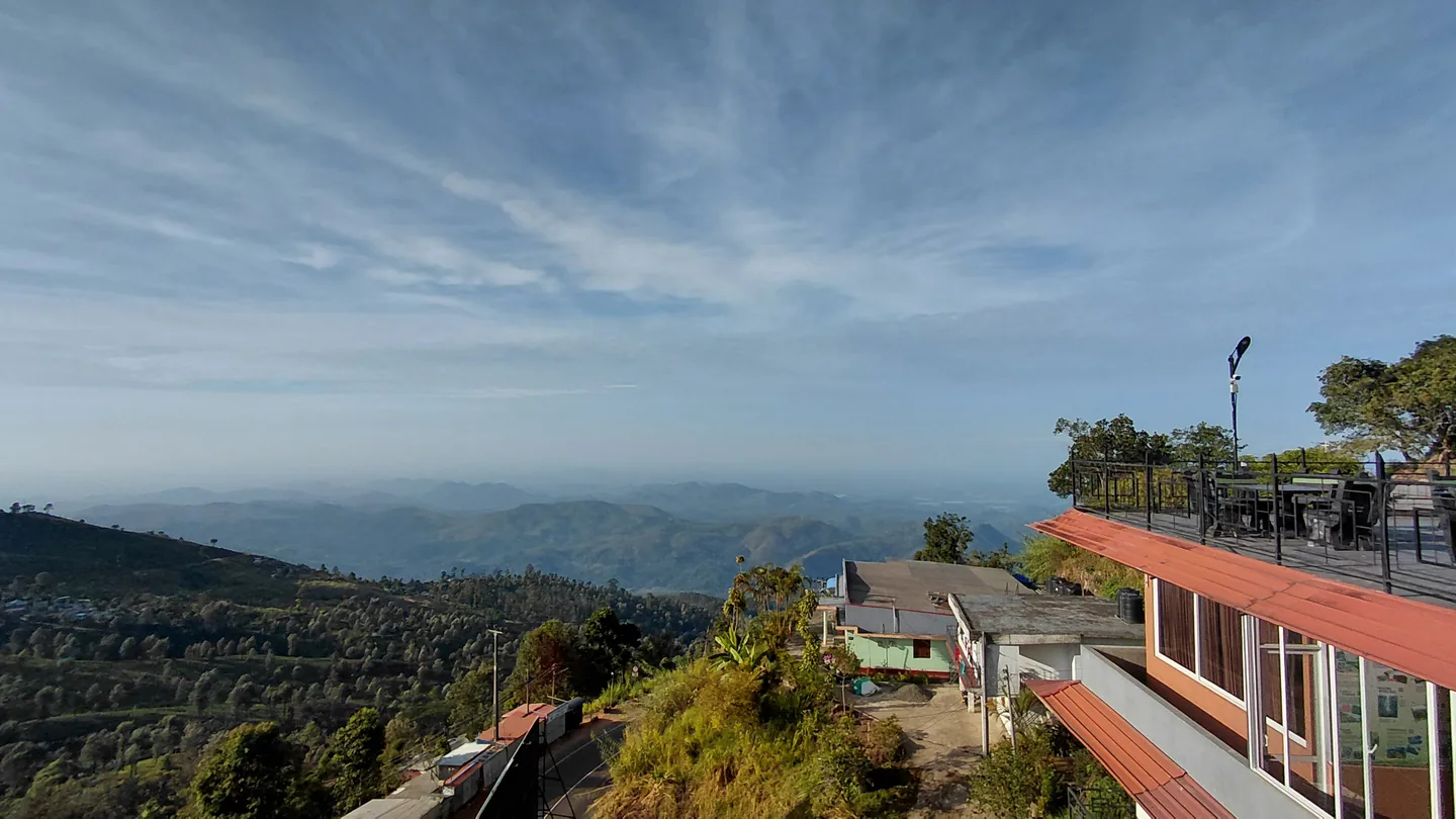 The Mist property overlooking the surrounding hills in Haputale.